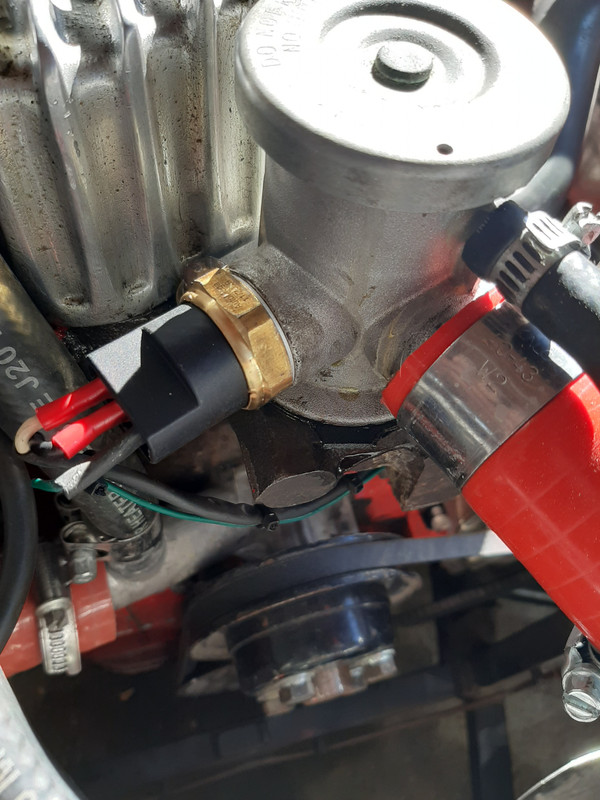 7C5CBF90-8DD2-4AE9-8C24-CCFEBDEDA9CC