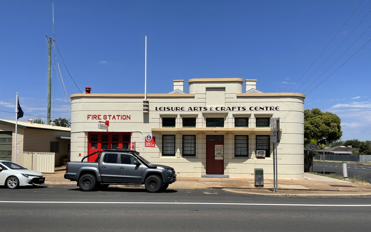 C5FA38FF-77B3-4469-B810-1D2280755412