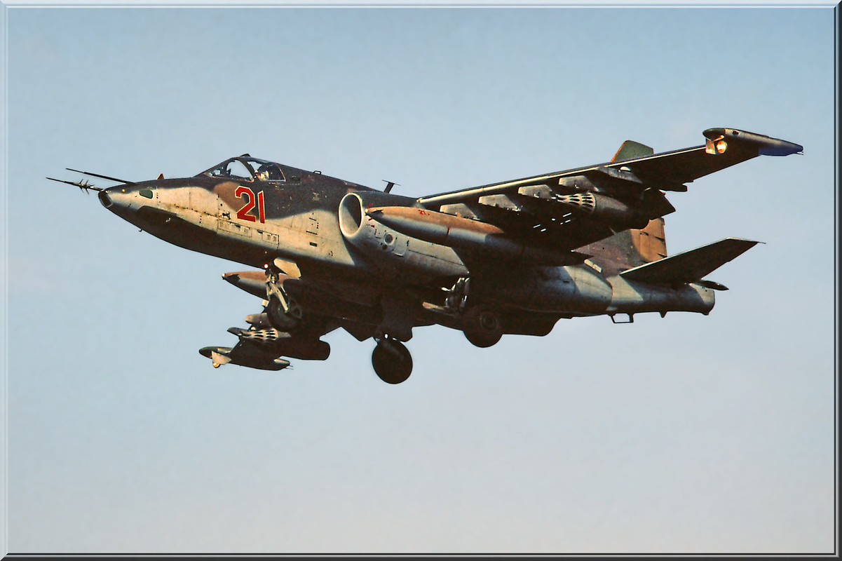 357 OSHAP Su-25 21 Red (cn 25508110143)_Brandis_1991