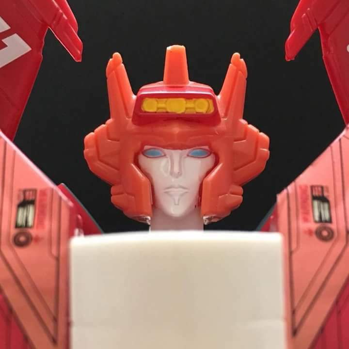 POTP-Elita-1-In-Hand-05