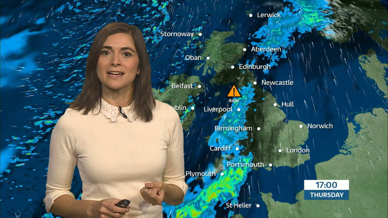 ITV Lunchtime News_20211028_13301355.ts_snapshot_22.53.261