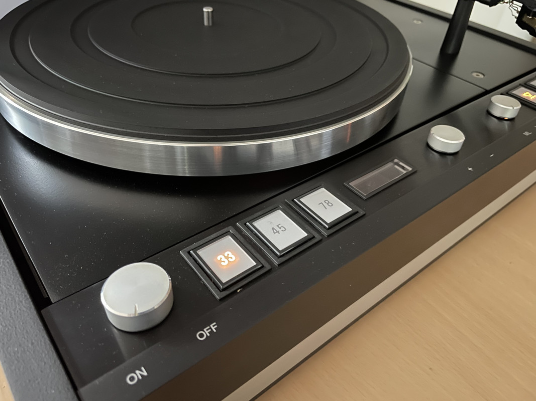 FEA7EEF5-2B17-4058-BB37-E32CEB7DCD54