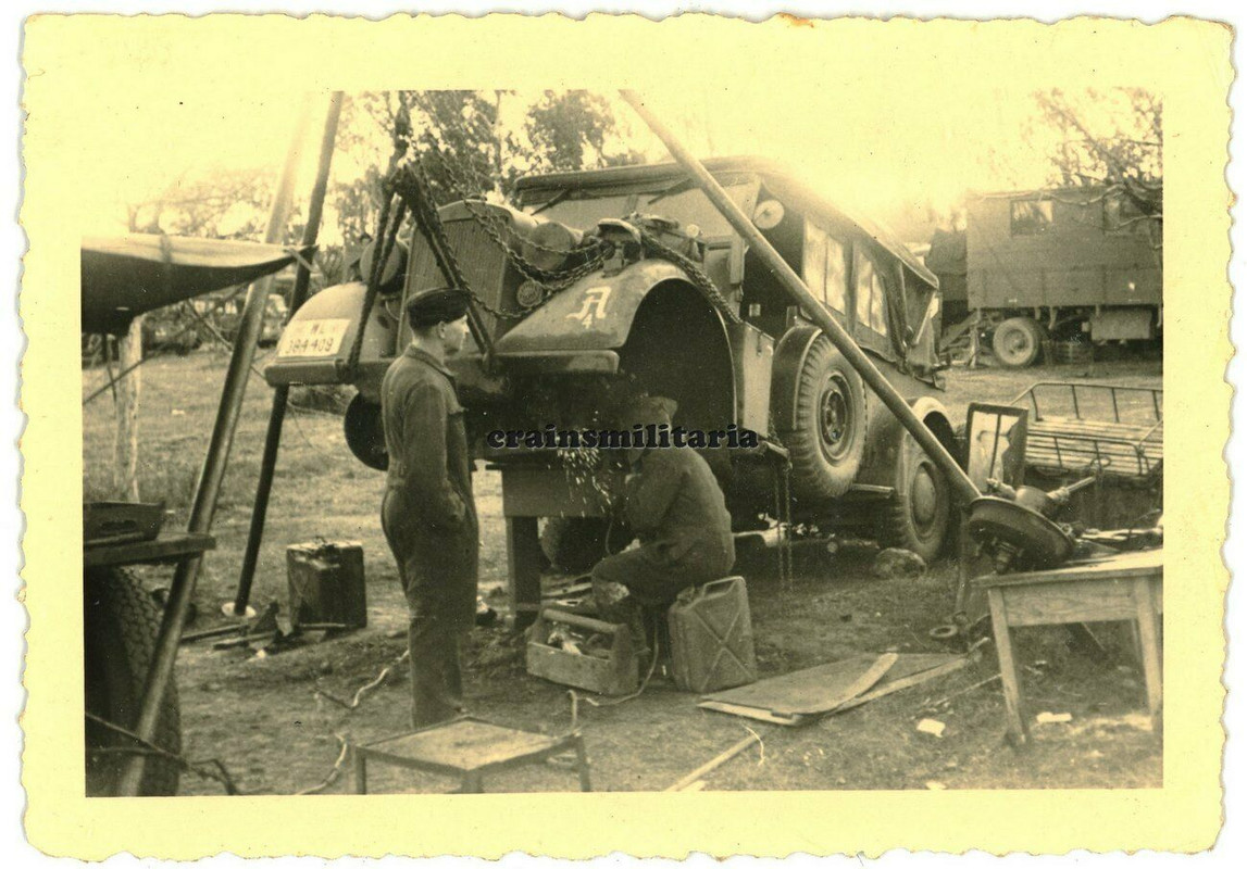 Orig. Foto mittlere Einheits-Pkw Horch 901 m. Wappen in Russland 1941 Kübelwagen