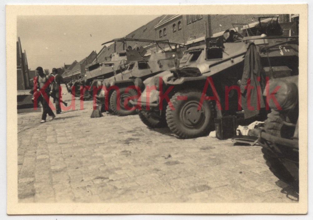 Foto Wehrmacht Panzer Aufkl. Spähwagen 4   6   8 Rad Funk