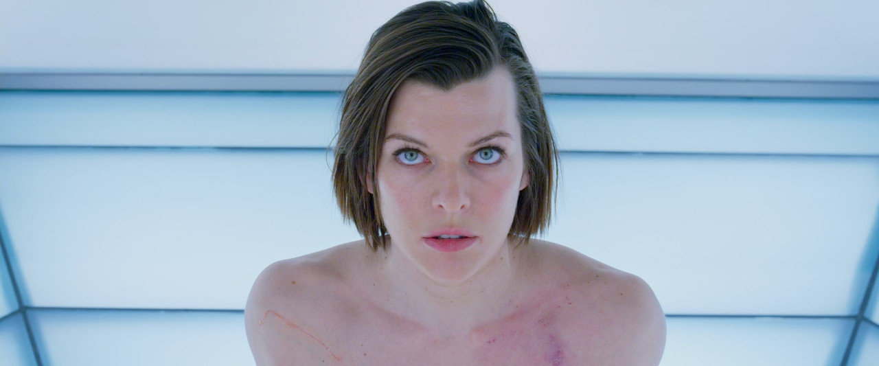 Resident Evil - Retribution (2012) (1080p BDRip x265 10bit DTS-HD MA 5.1 - HxD) [TAoE].mkv_20200616_