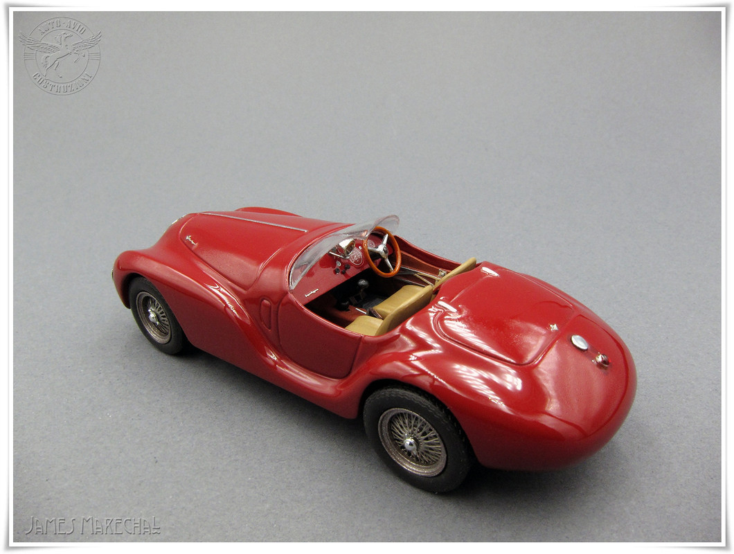 Auto Avio 815 (8) Ixo