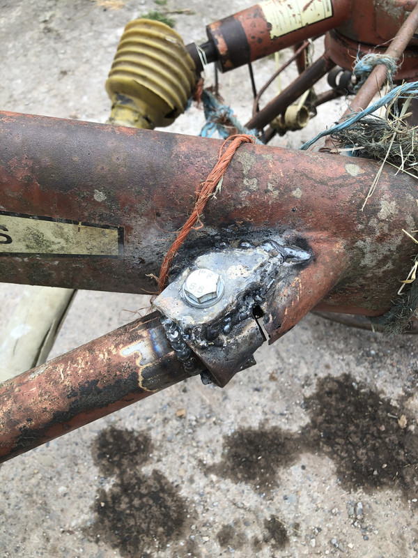 8D76E419-324F-4B6E-B114-4FEC93AC2D80