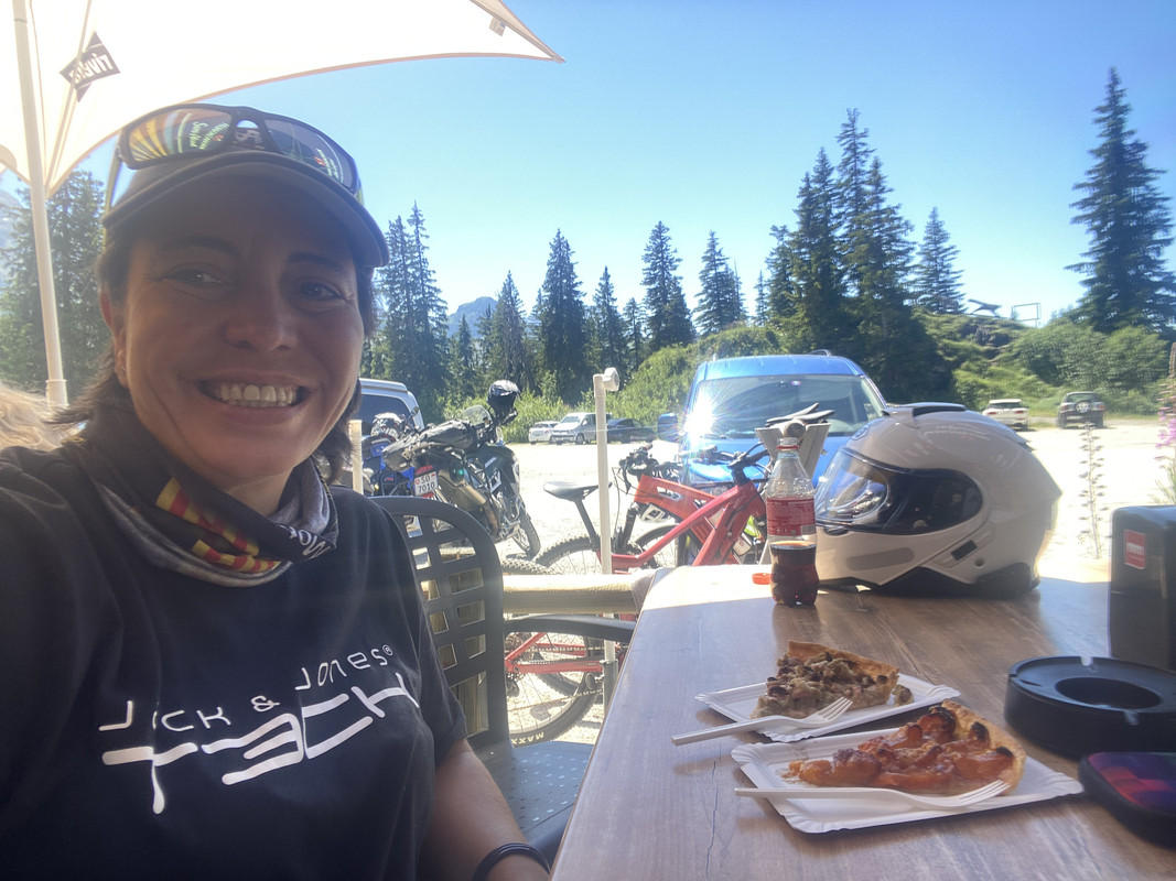 ADEA37CC-AF11-466B-B9C7-D5B631612FDE