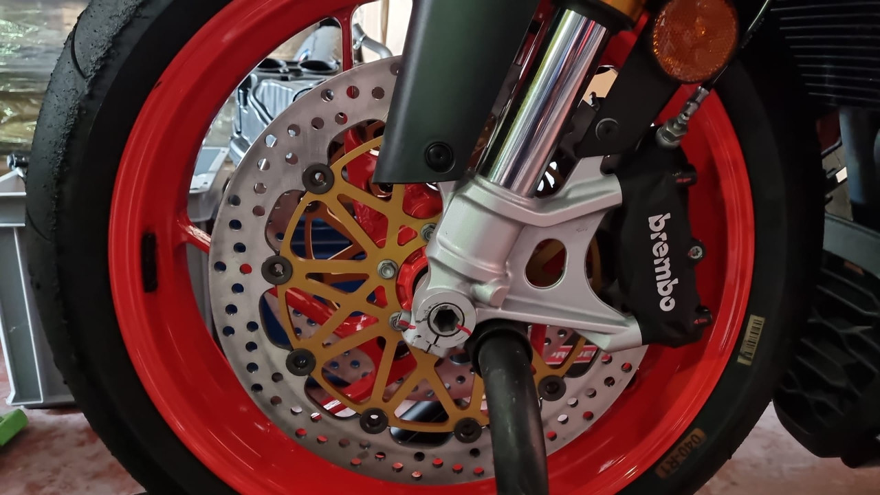 D99B254C-F30A-4197-9BB3-8C3C052D34EC