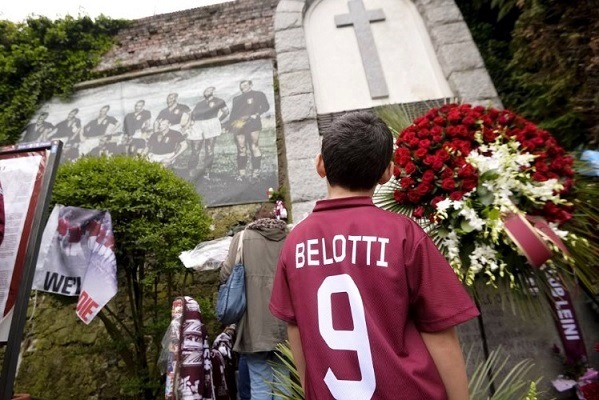Anche quest'anno estese a tutto novembre le indulgenze per i defunti dans Articoli di Giornali e News Festa-dei-Santi-e-dei-fedeli-defunti