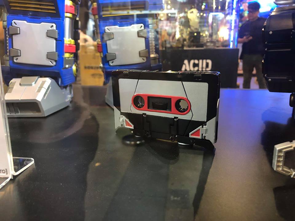 Toys-Alliance-Soundwave-02