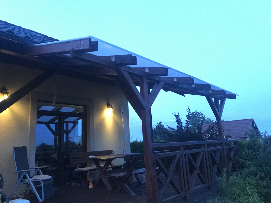 EA2C16F1-0147-458B-A313-07C725FDDFEA