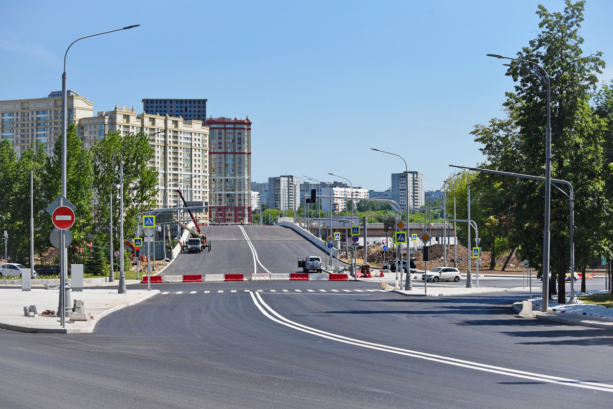 21-F71158-5-FF0-47-A8-B0-E1-B8-DA9-D338-