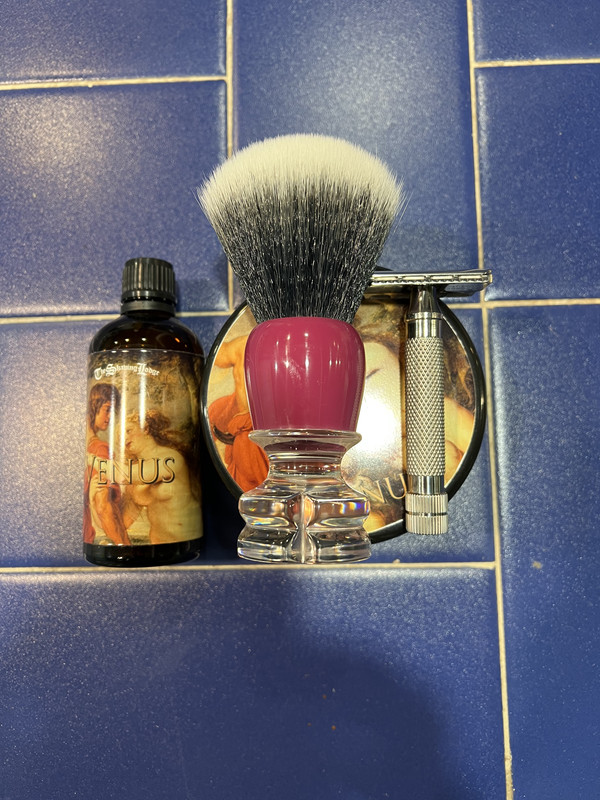 5AE2ED39-5040-44C6-92E6-DBD672E0A092