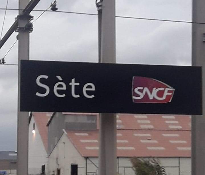 B2E73237-5A4F-40D9-A067-1B55DA96E9DA