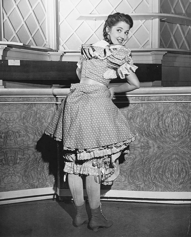 Martha_Vickers_a28