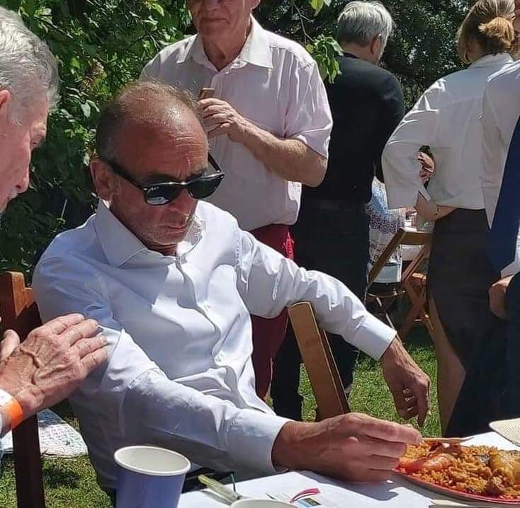 https://i.postimg.cc/5ysXhnk4/received-694599948527235.jpg
