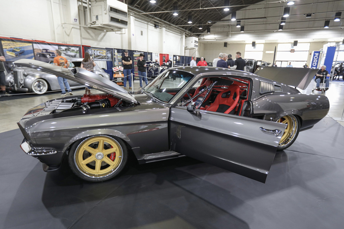 33DA84C0-6AFC-467C-9B66-D8AF31F8DA74