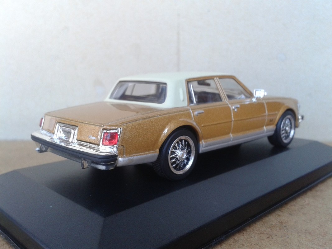 1978 Cadillac Seville Mk I Elegante (Universal Hobbies - DelPrado) (4)