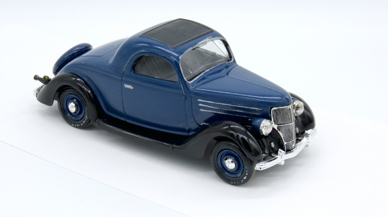 AMT 1936 Ford Coupe, 1/43 IMG-1903