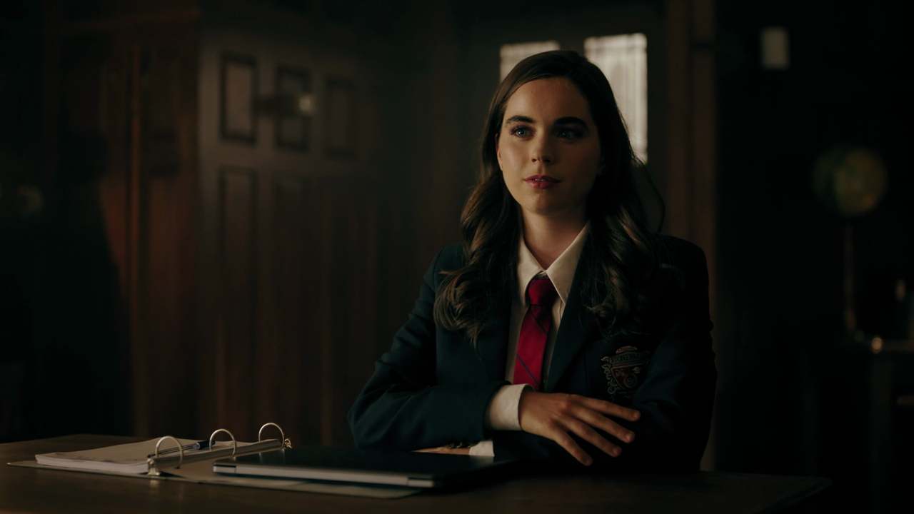 Riverdale 2017 S04E03 Chapter Sixty Dog Day Afternoon 1080p AMZN Webrip x265 10bit EAC3 5 1 Goki