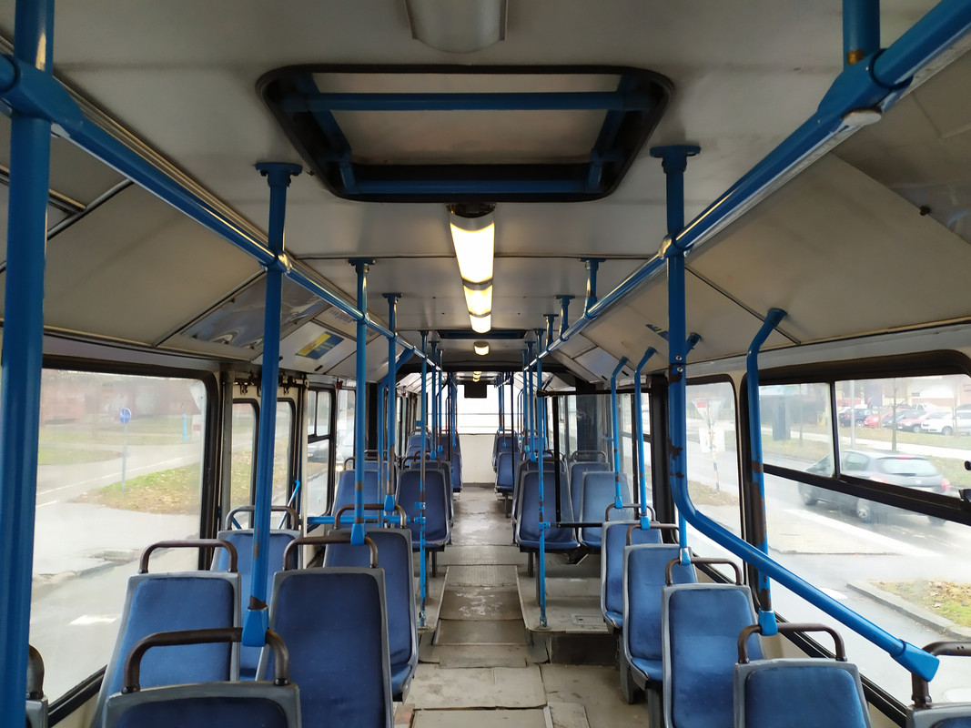 Ikar #861 , putnički salon
