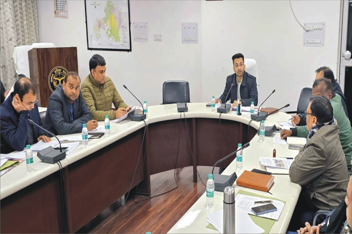 सांसद निधि की प्राथमिकता वाली परियोजनाओं में प्रगति लाने के साथ लगातार मॉनिटरिंग करने के दिए निर्देश 