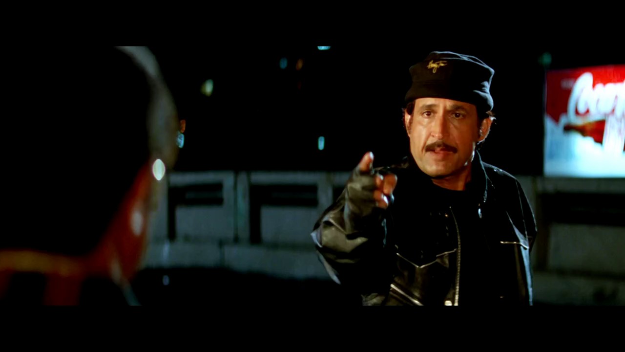 Sapoot-1996-WEB-DL-Hindi-720p-AVC-HE-AAC-2-0-mkv-0004