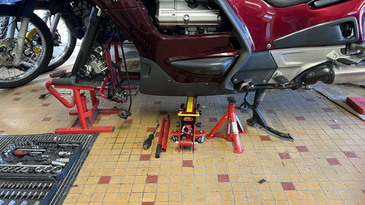 f153d0b5 e5ad 47c1 877e efd979fbff16