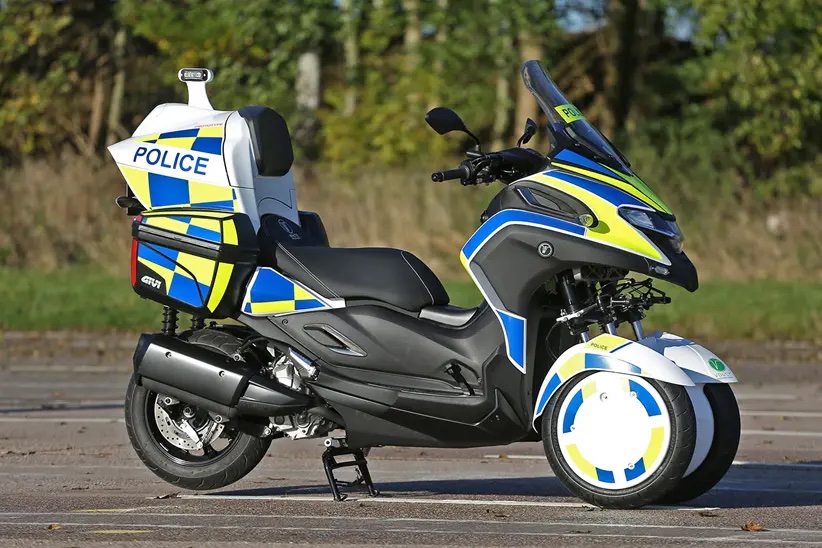 White Motorcycle Concepts WMC300FR - гибридный полицейский скутер