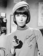 Barbara-Feldon-a84
