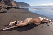 Sky-Moon-Happy-on-the-Beach-0042