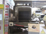 Американский седельный тягач Autocar U-7144-T, военный музей. Оверлоон Autocar-Overloon-004