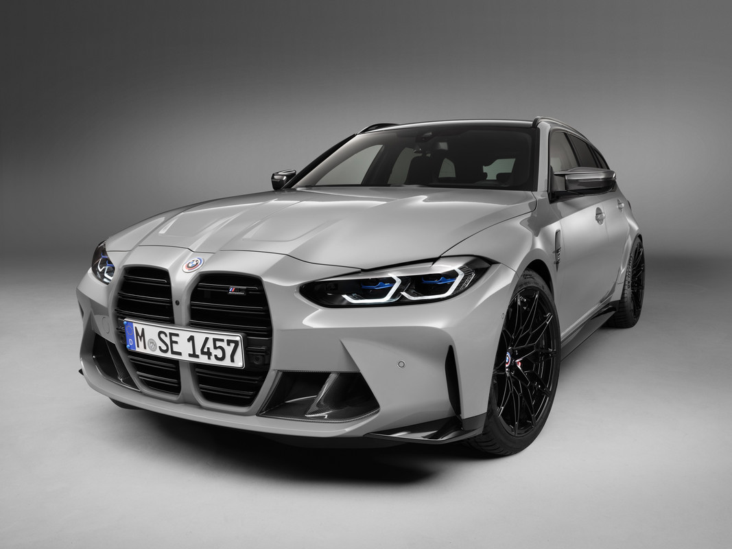 P90468267_highRes_the-first-ever-bmw-m
