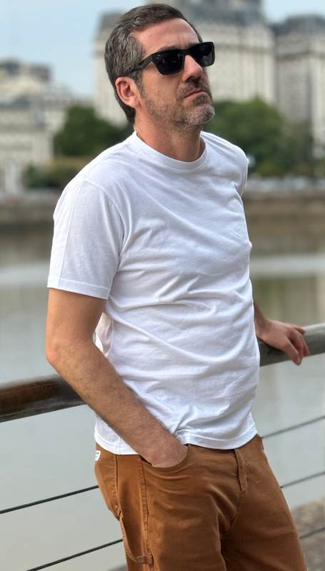 Remera en el caf&eacute;