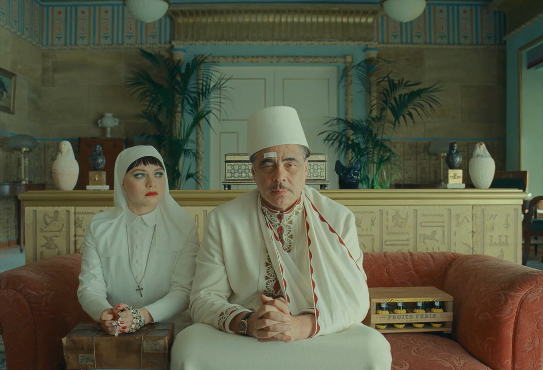 The Phoenician Scheme 2025 WebRip [Hindi + English] 480p 720p ESub Screenshot