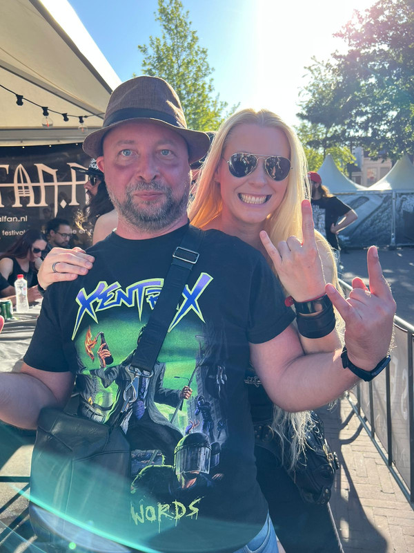 ee5e1647-813a-4fac-8942-692da4ad07a3(1)