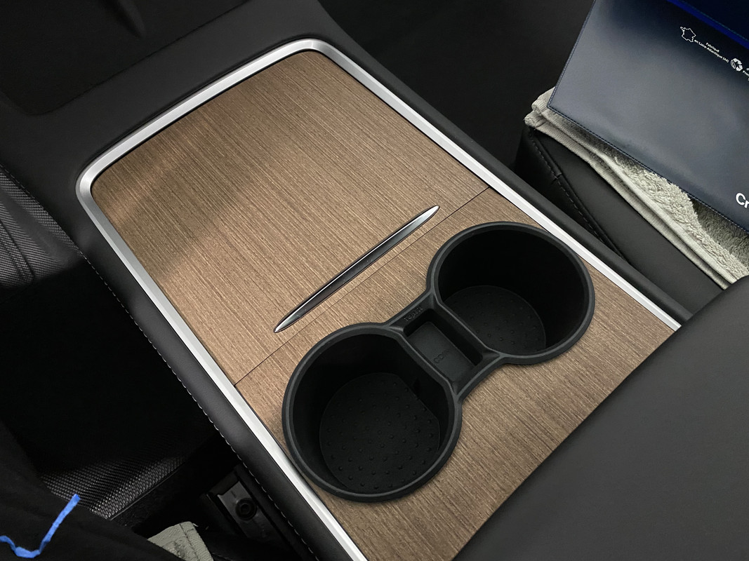 D4F6BBE3-FC39-4999-8392-2F56250F1C4B