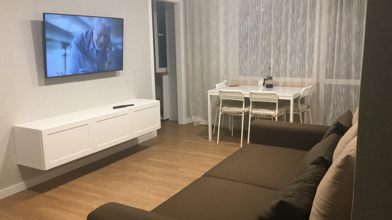 3BBBD930-6ACB-48C2-8551-66F60FC790A9