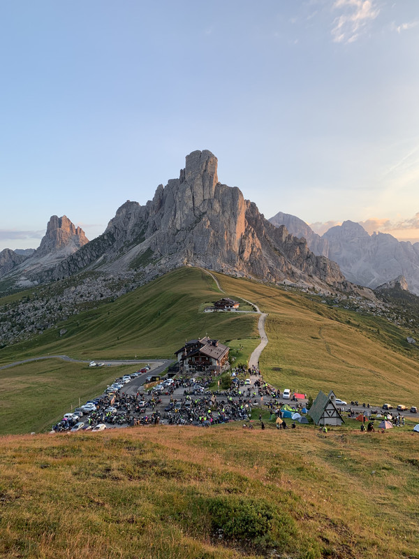 8DE8748F-6CED-416F-B77A-31656BFF75D9