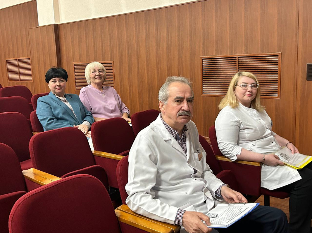 Медицинские конференции петербург. Семинар медиков. Научная конференция. Медицинская конференция в санкт-петербурге. Научный конгресс.