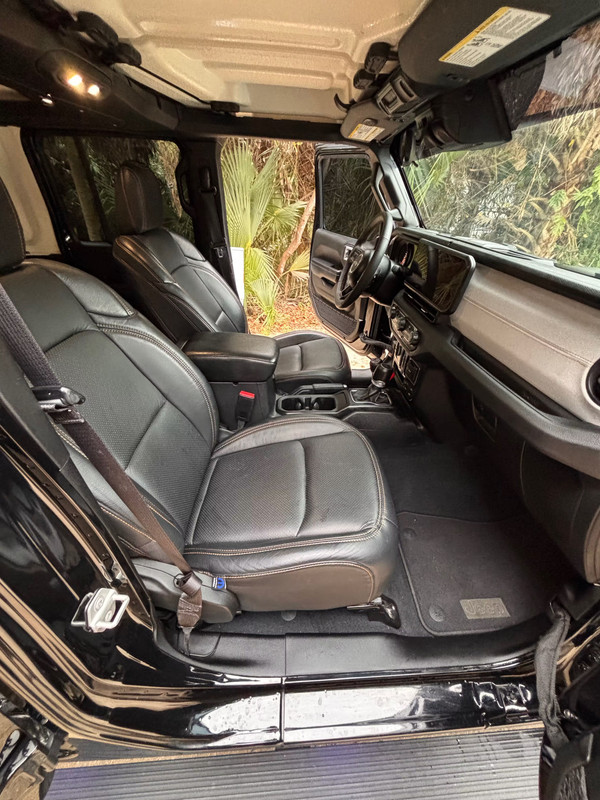 Vehicle thumbnail 15