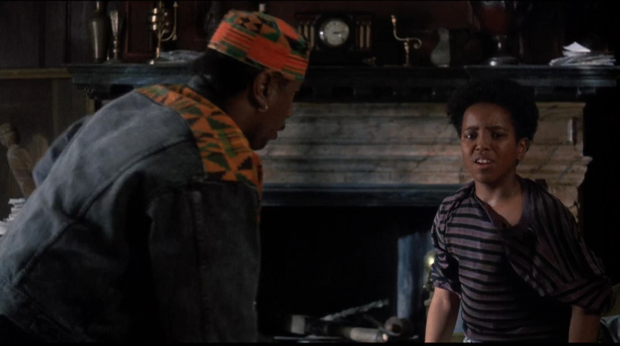 LA GENTE DETRAS DE LAS PAREDES mkv snapshot 00 33 00 717