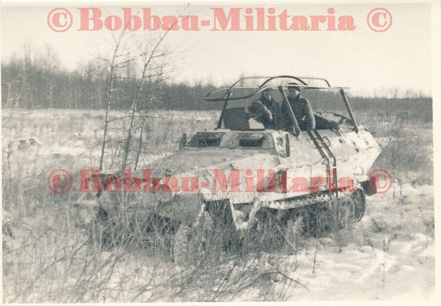 Russland-Wehrmacht-Sd-Kfz-251-Funkpanzerwagen-Antenne-Wintertarnung-7-PD (1)