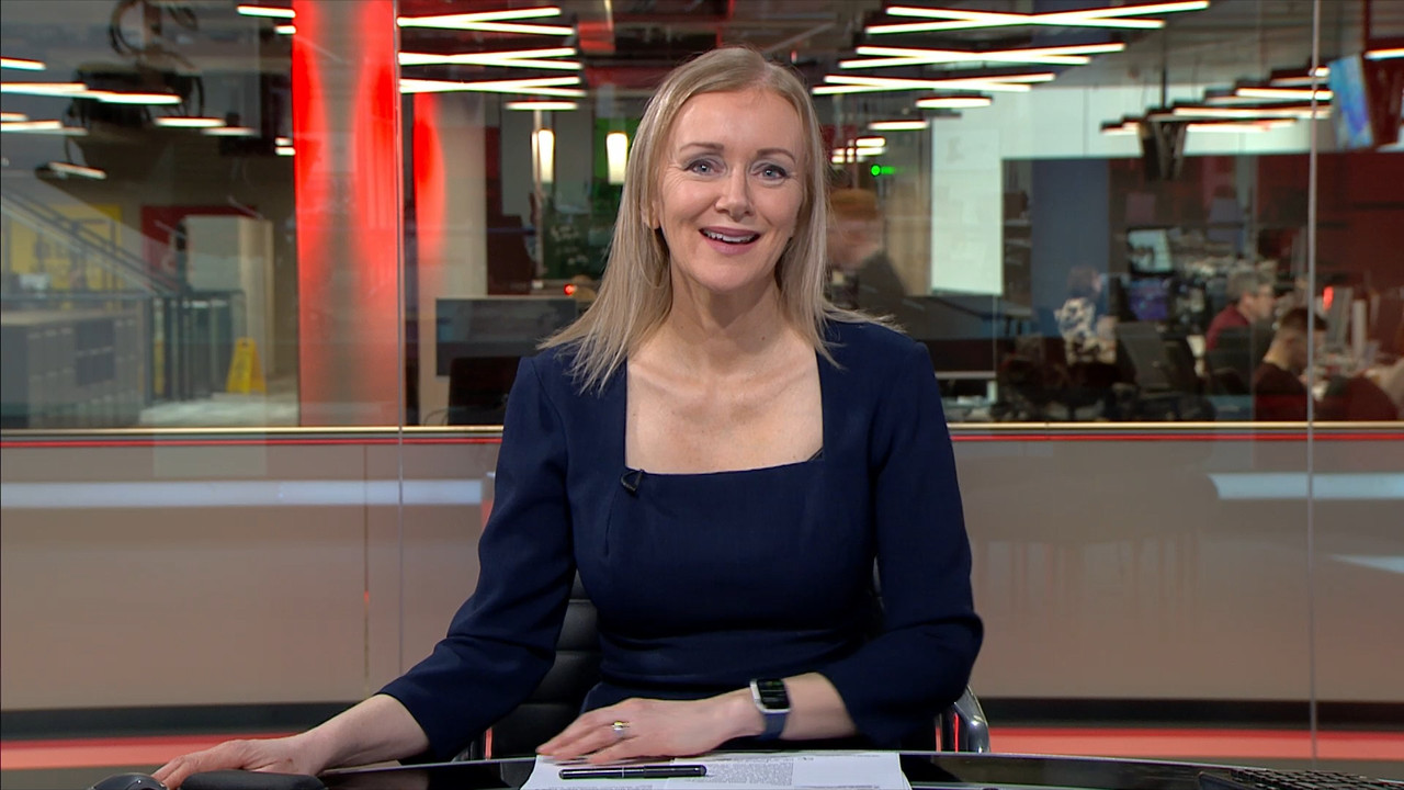 03.07 - 13.30.00 - BBC Wales Today. The latest news, sport, weather a....ts_snapshot_13.50.393