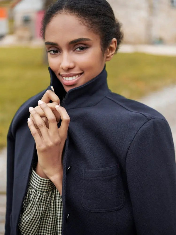 Ines de la Fressange X Uniqlo, la collezione FW23 Ines de la Fressange X Uniqlo, la collezione FW23