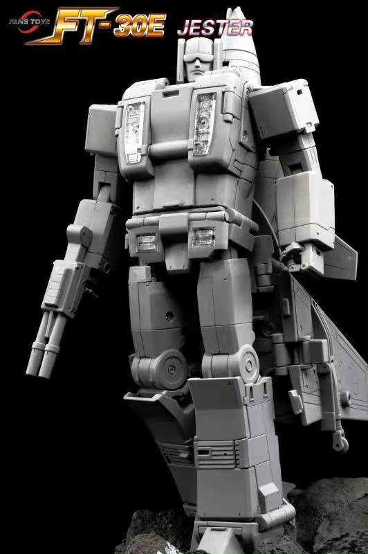 Fans-Toys-FT-30E-Jester-02