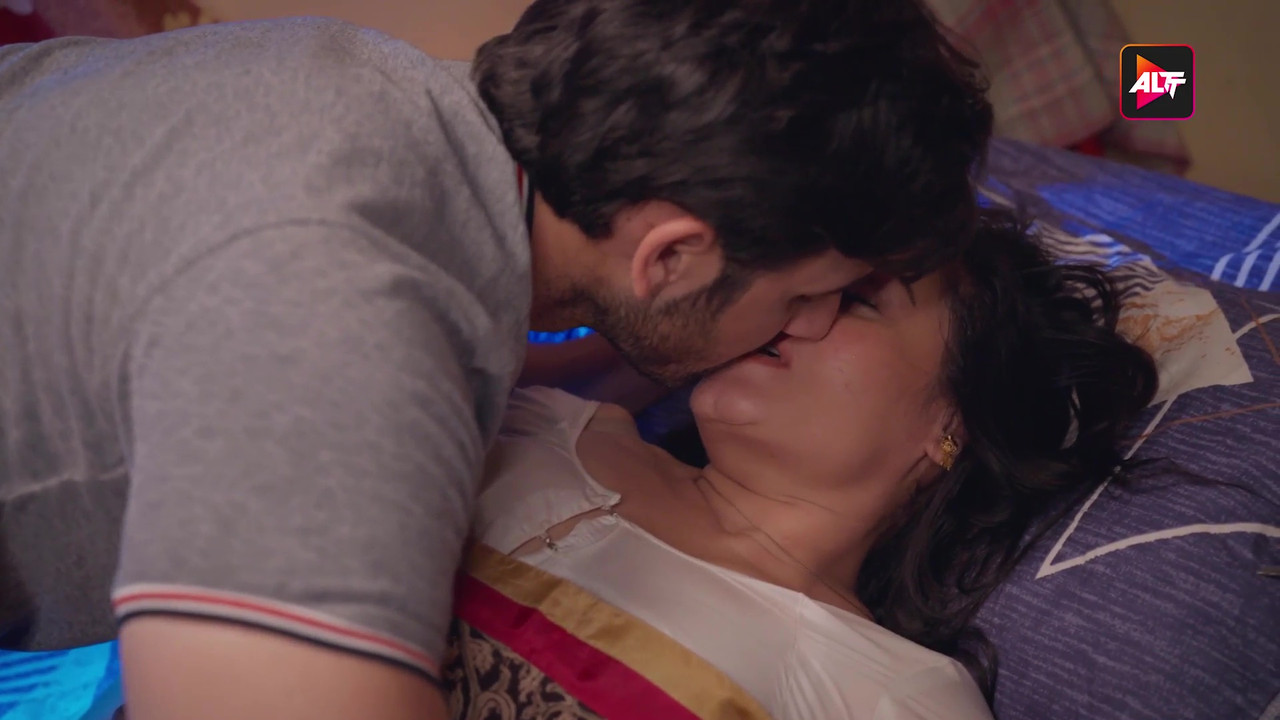 vlcsnap-2025-03-21-03h02m20s420