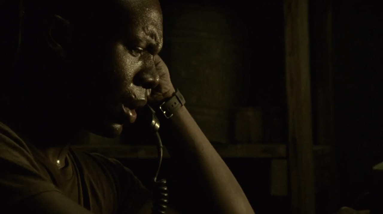 Red Sands 2009 WebRip [Hindi + Tamil + English] 480p 720p ESub Screenshot