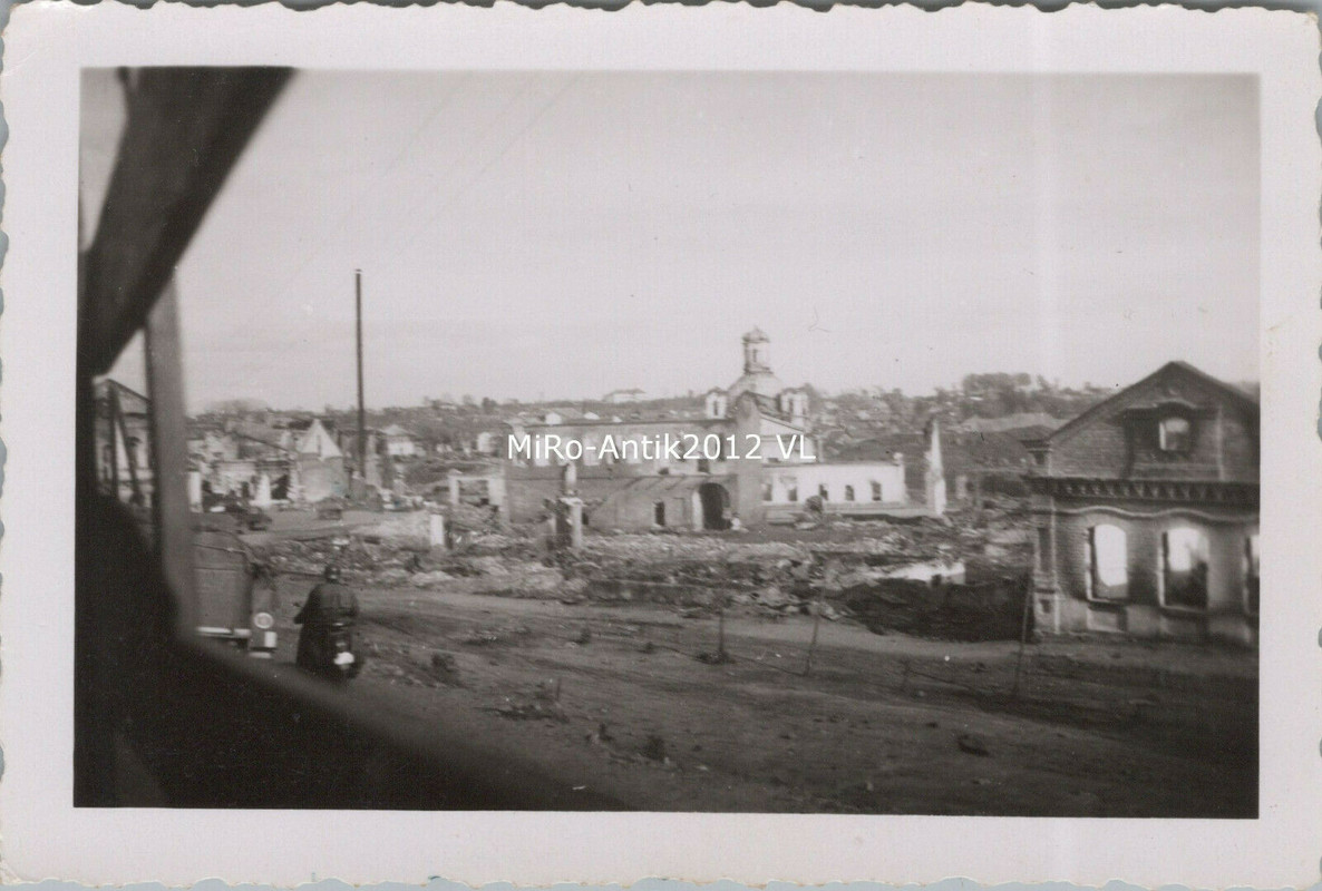 4 x Foto, Wk2, Straßenbild von Orscha in Belarus1
